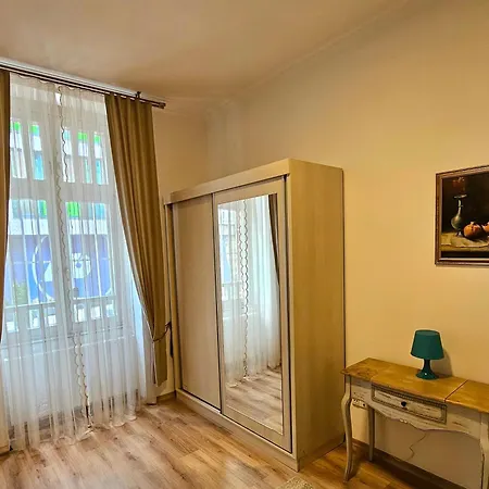 Deluxe * Sarajevo